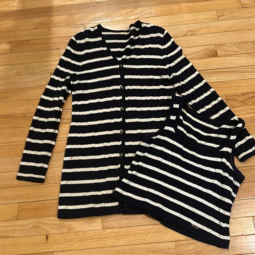 St. John long cardigan with crop sweater tank matching set women's size Small.